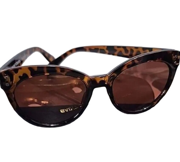 Saint Owen & Curateur Accessories - Saint Owen & Curateur Tortoise Shell Sunglasses with Soft Case